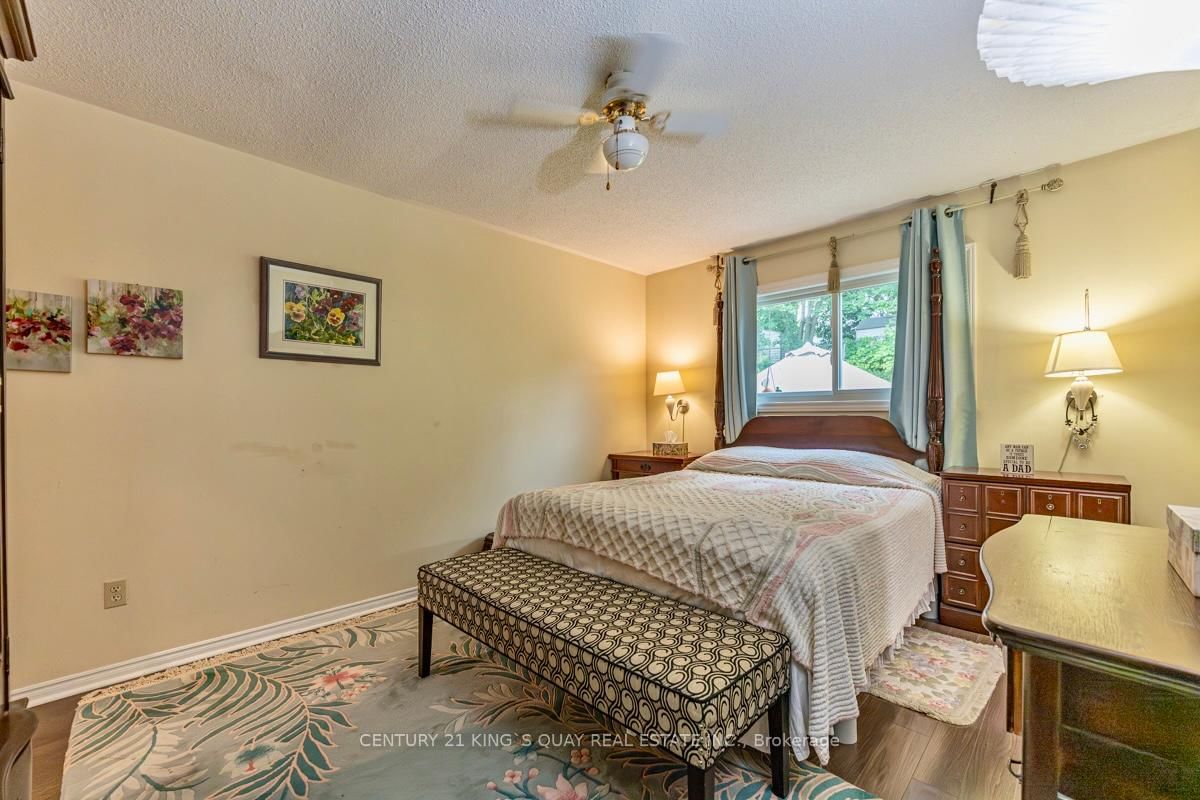 40 Stonehill Boulevard • East Gwillimbury, ON photo 24