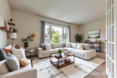 40 Stonehill Boulevard • East Gwillimbury, ON photo 5