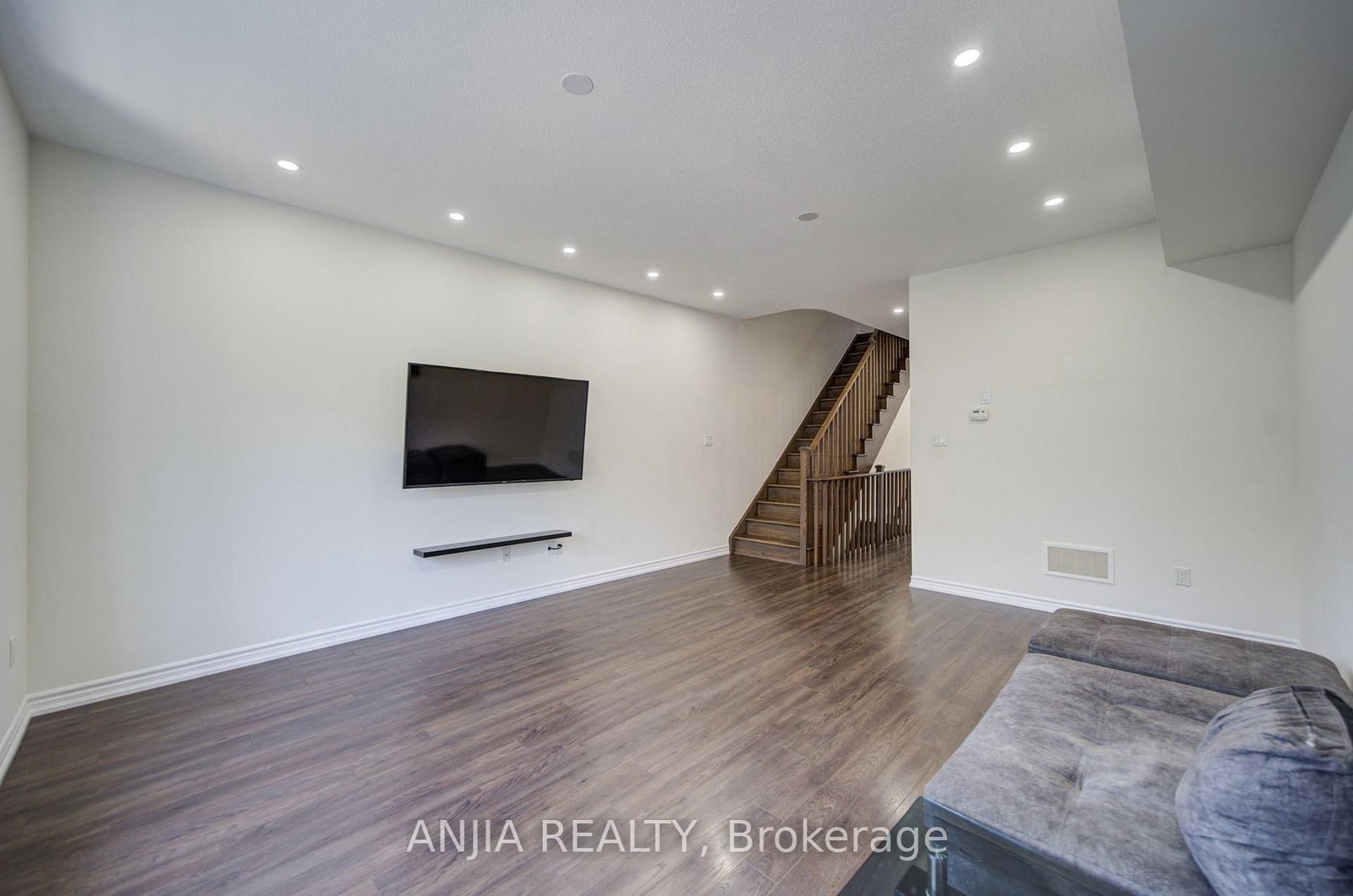 134 Frederick Wilson Avenue • Markham, ON photo 10