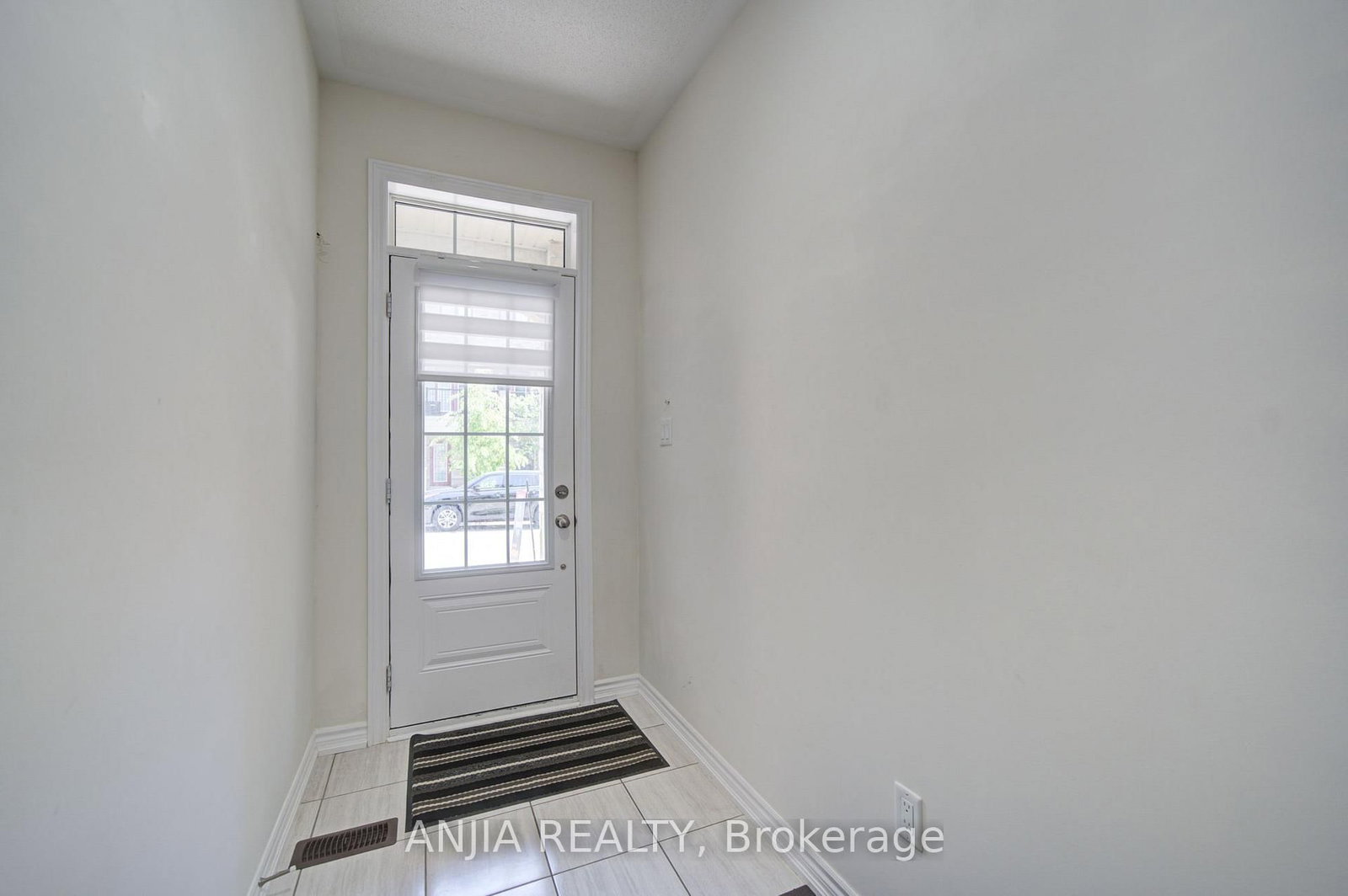 134 Frederick Wilson Avenue • Markham, ON photo 3