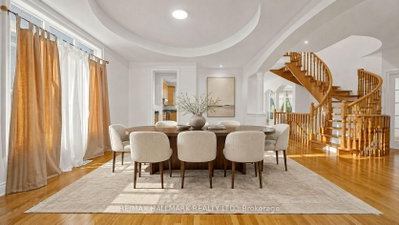368 Paradelle Drive • Richmond Hill, ON photo 8