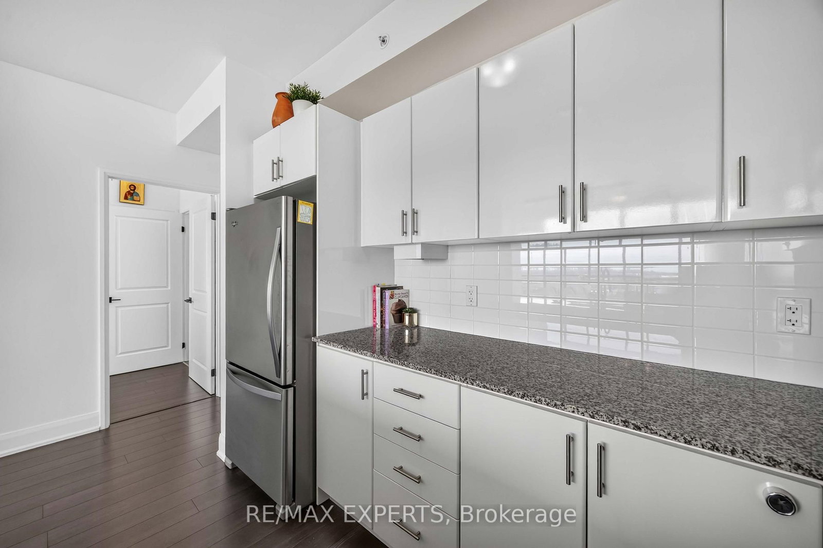 2900 Highway 7 Road • #902 • Vaughan, ON photo 11