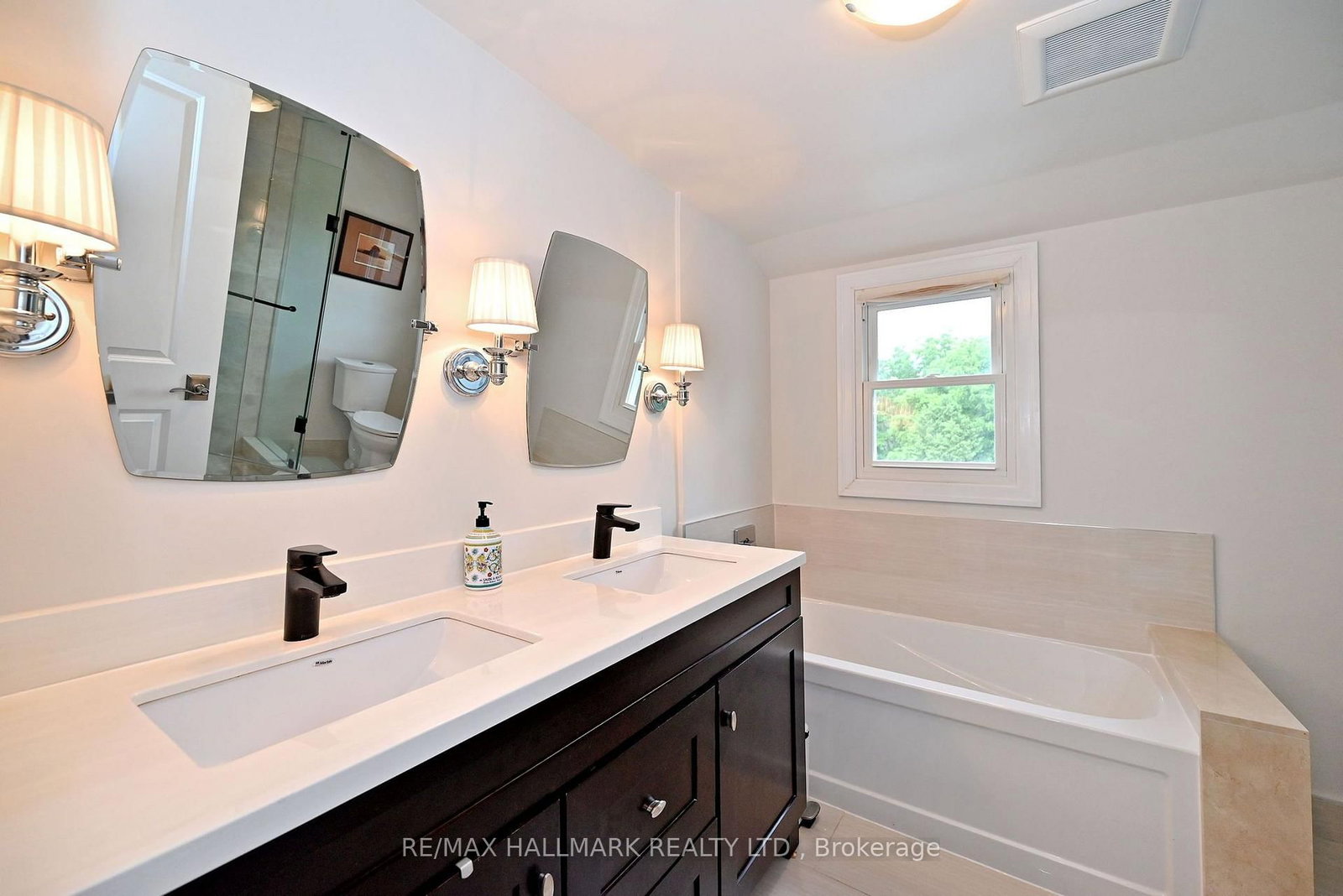 334 Stewart Street • Newmarket, ON photo 26