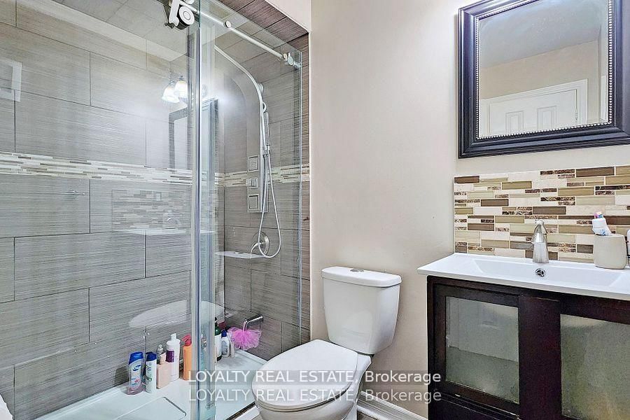 97 Song Bird Drive • Markham, ON photo 35