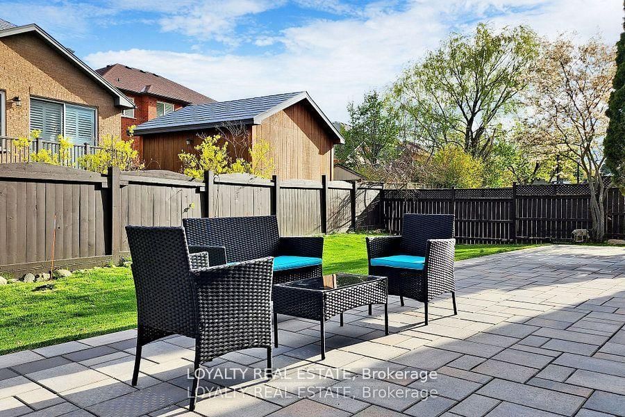 97 Song Bird Drive • Markham, ON photo 9