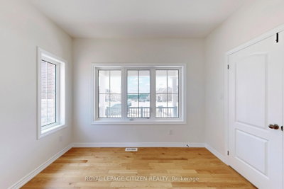 87 Lawrence D. Pridham Avenue • New Tecumseth, ON photo 5