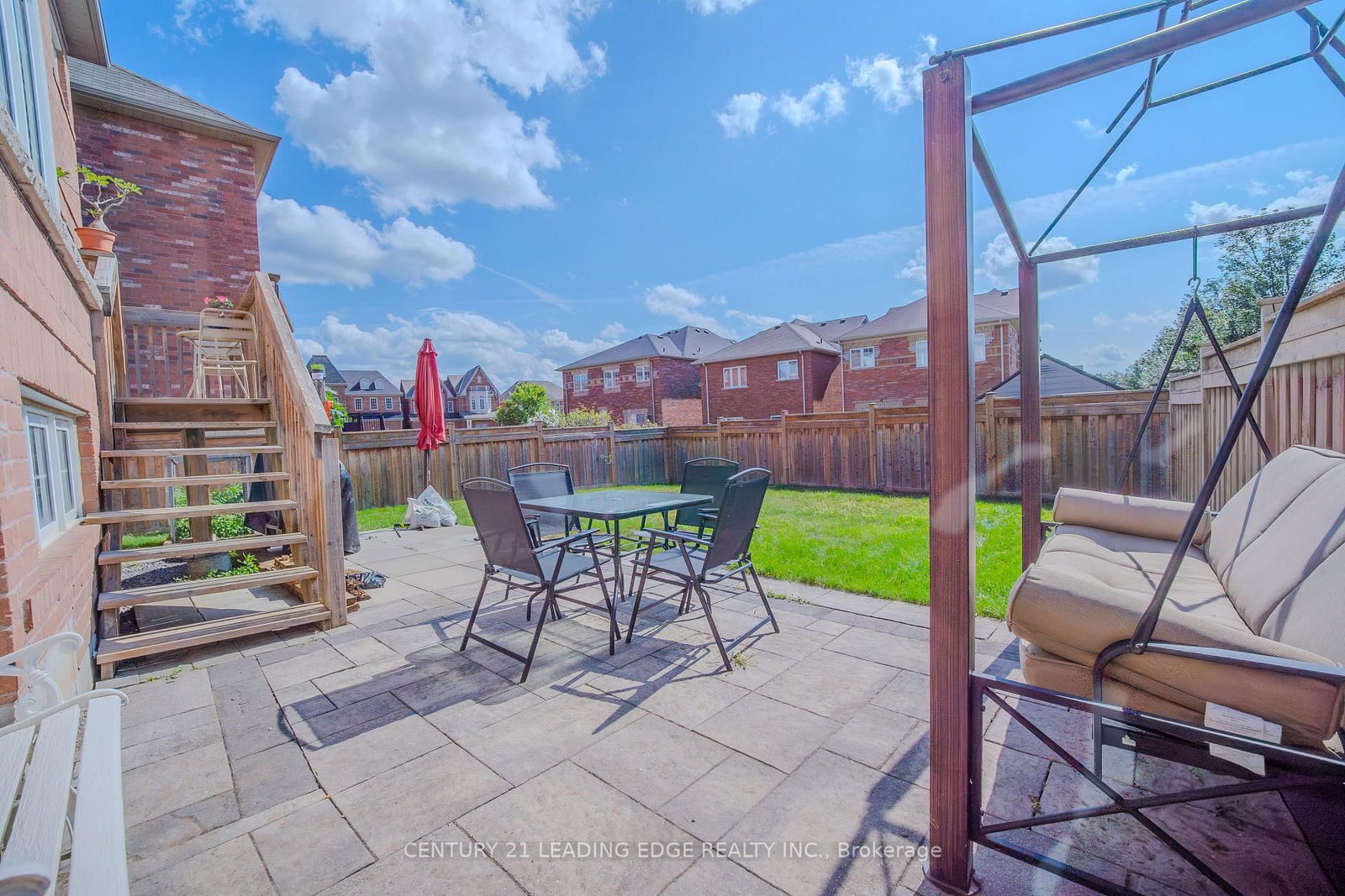14 Clarinet Lane • Whitchurch-Stouffville, ON photo 8