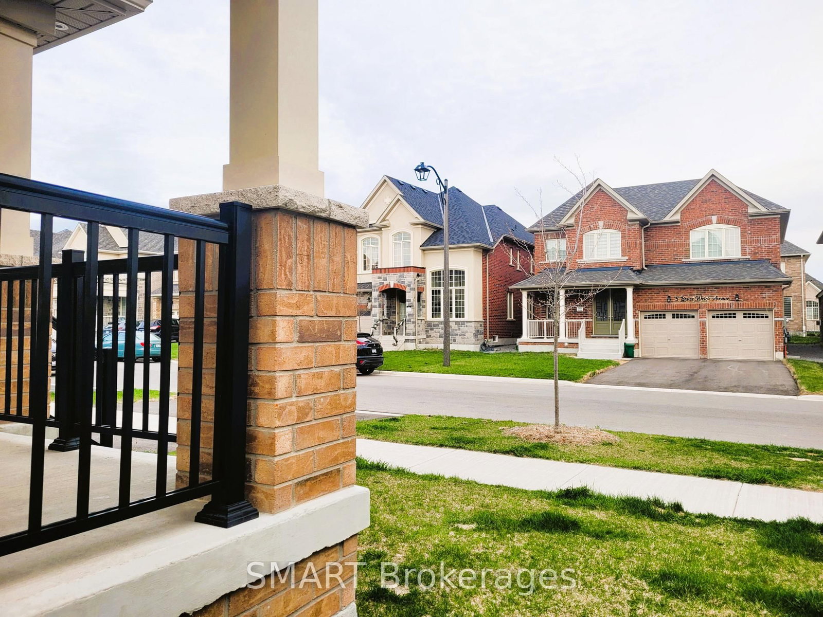 4 Bruce Welch Avenue, Georgina 2