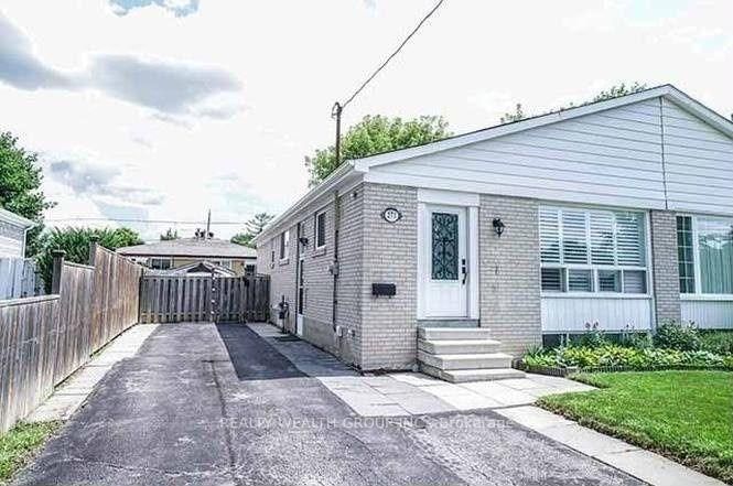 271 McConvey Drive