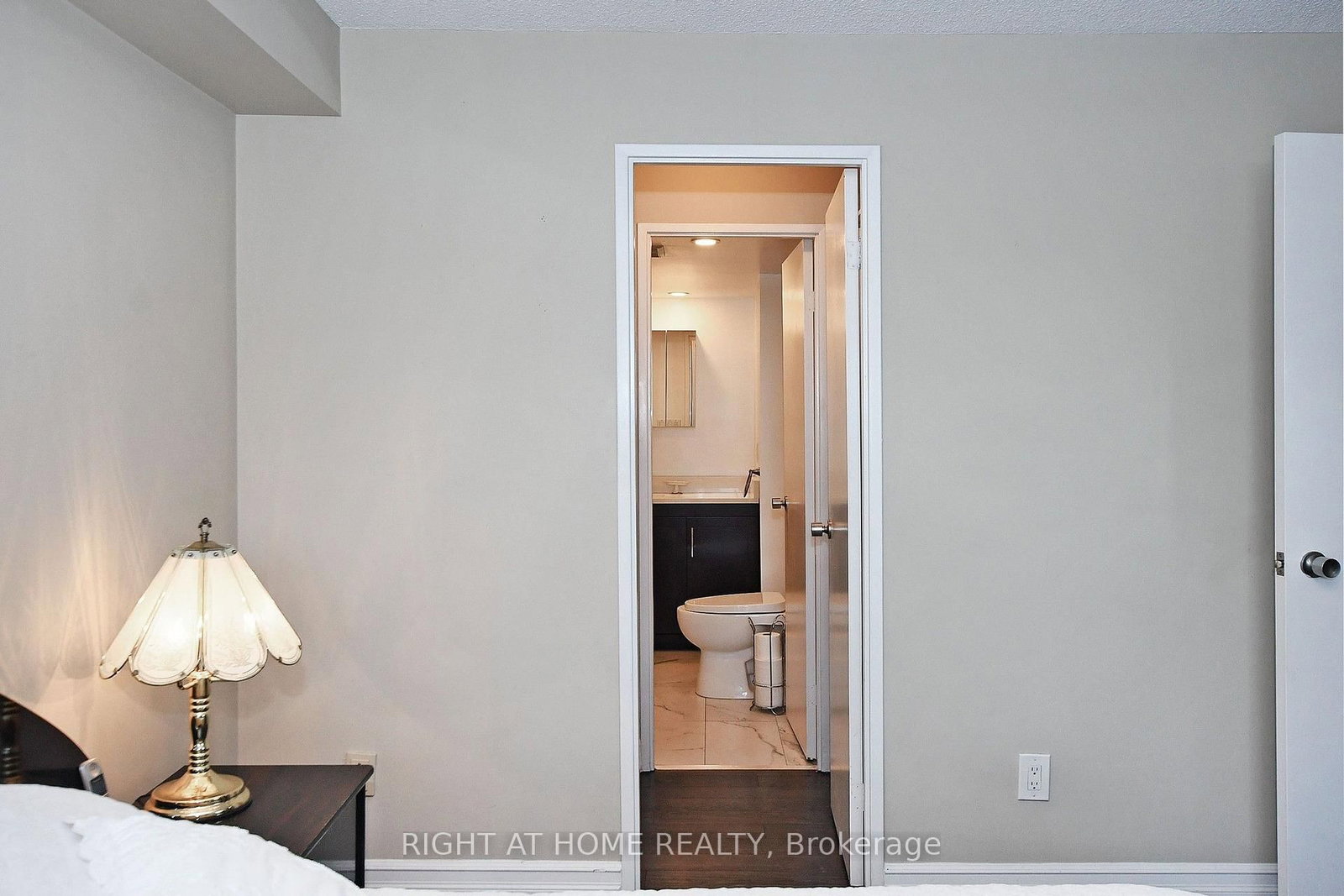 60 Inverlochy Boulevard • #806 • Markham, ON photo 29