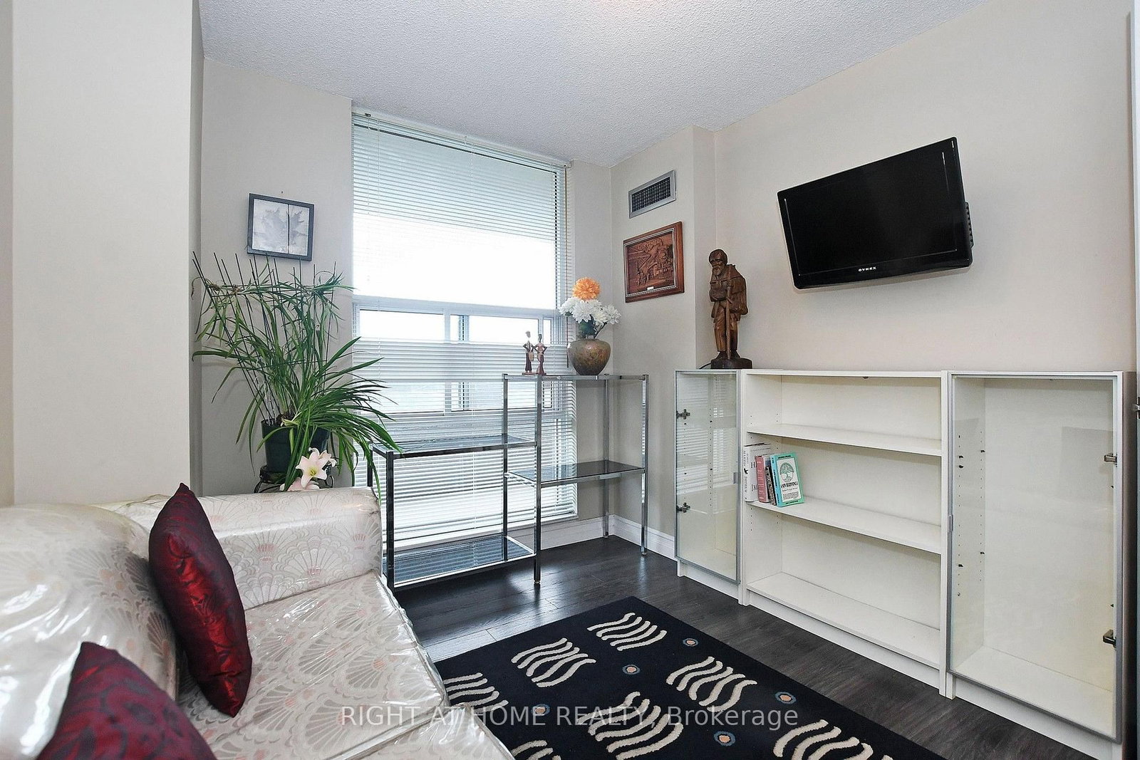 60 Inverlochy Boulevard • #806 • Markham, ON photo 32