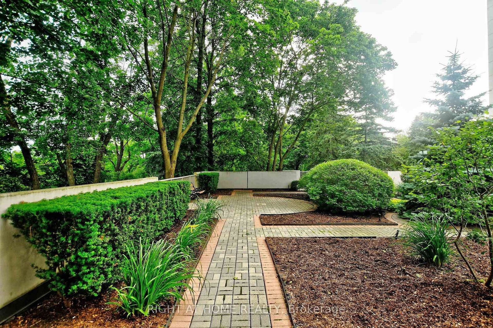 60 Inverlochy Boulevard • #806 • Markham, ON photo 36