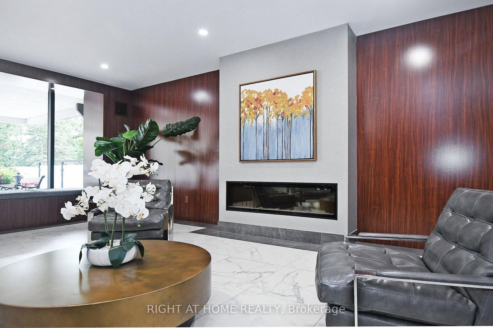 60 Inverlochy Boulevard • #806 • Markham, ON photo 6