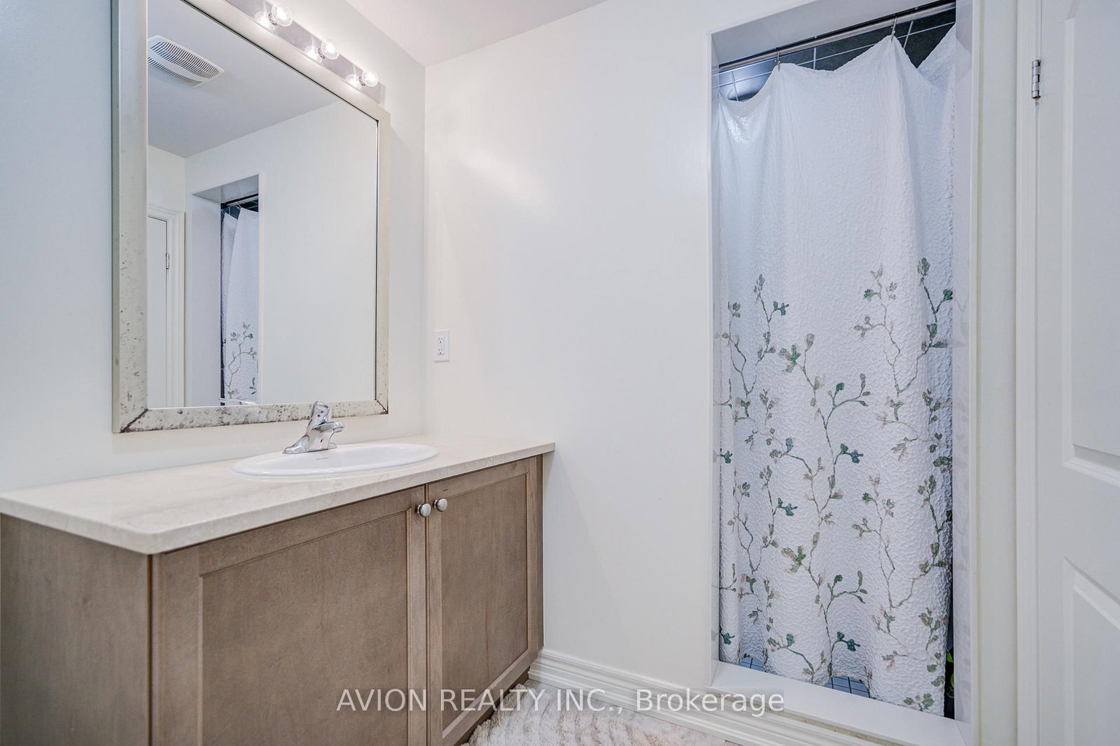 16 Callisto Lane • Richmond Hill, ON photo 41