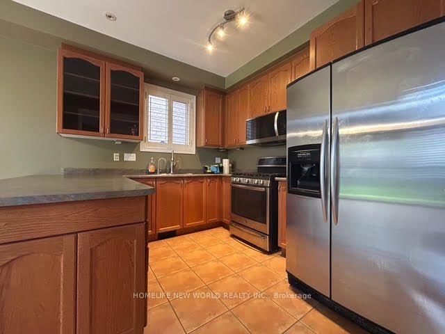30 Chippingwood Manor, Aurora 4