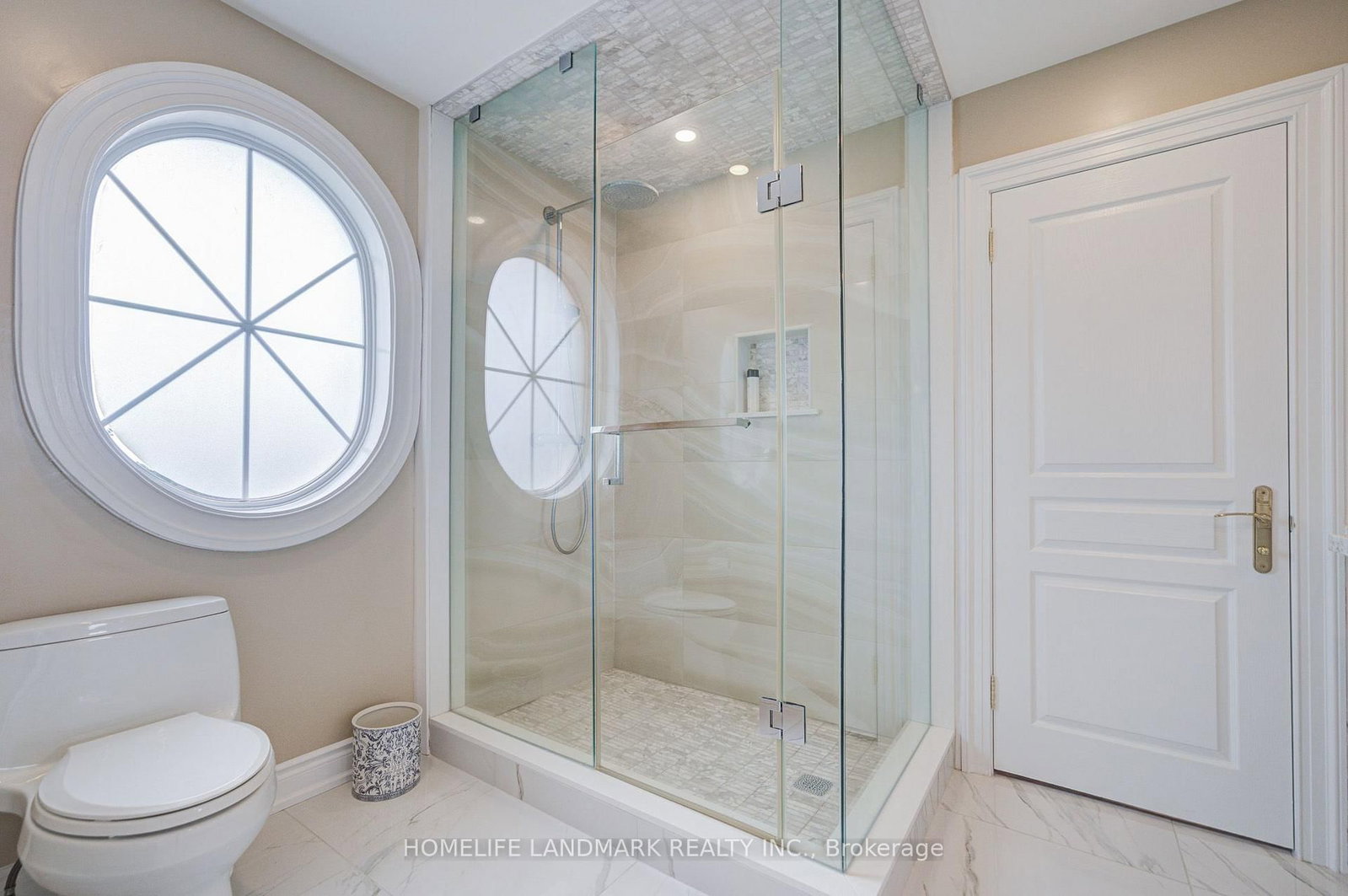 21 Kensington Drive • Richmond Hill, ON photo 38