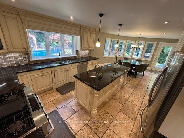 1102 Secretariate Road • Newmarket, ON photo 12