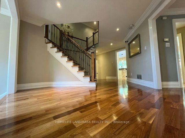 1102 Secretariate Road • Newmarket, ON photo 5