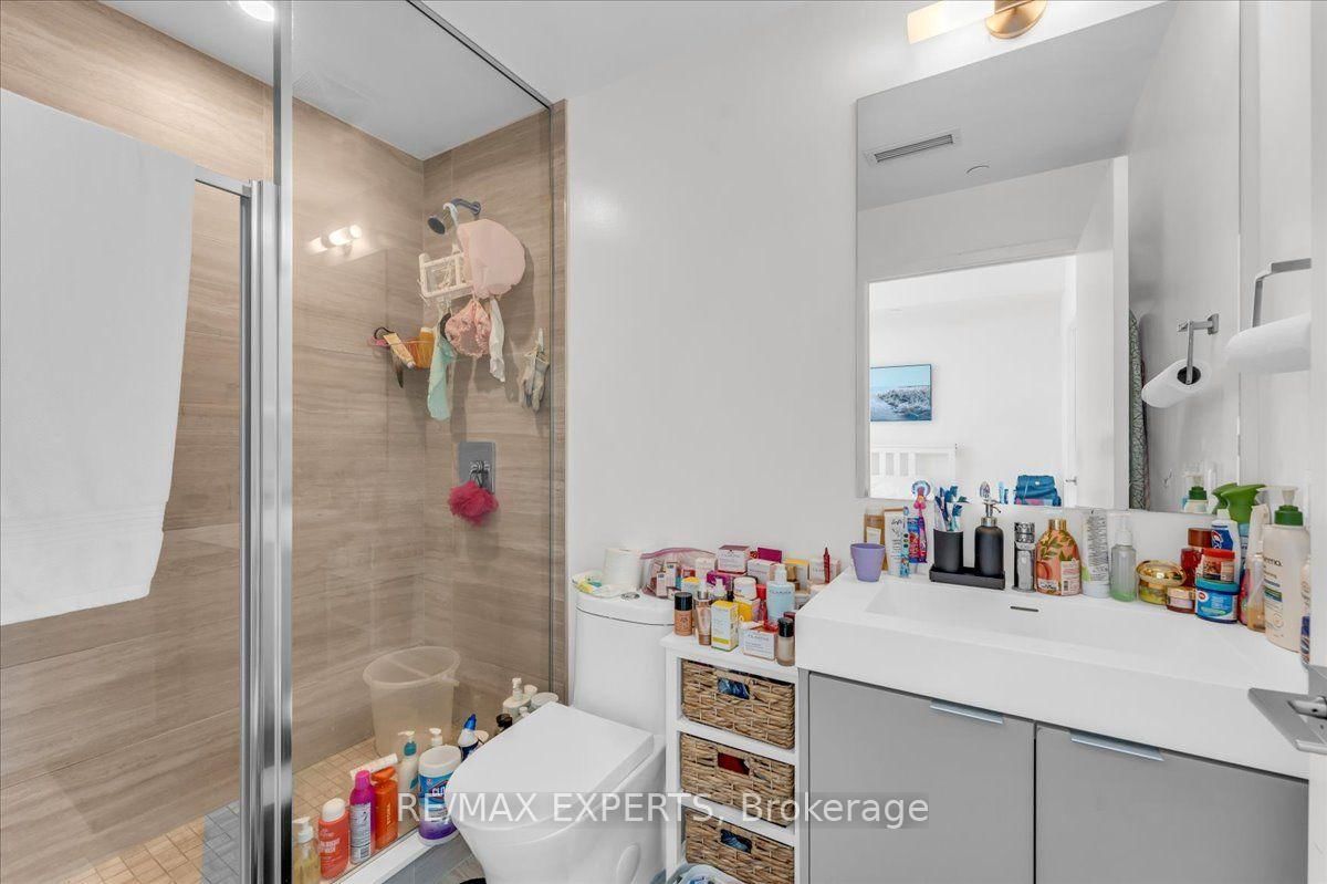 828-498 Caldari Rd, Vaughan, view 21