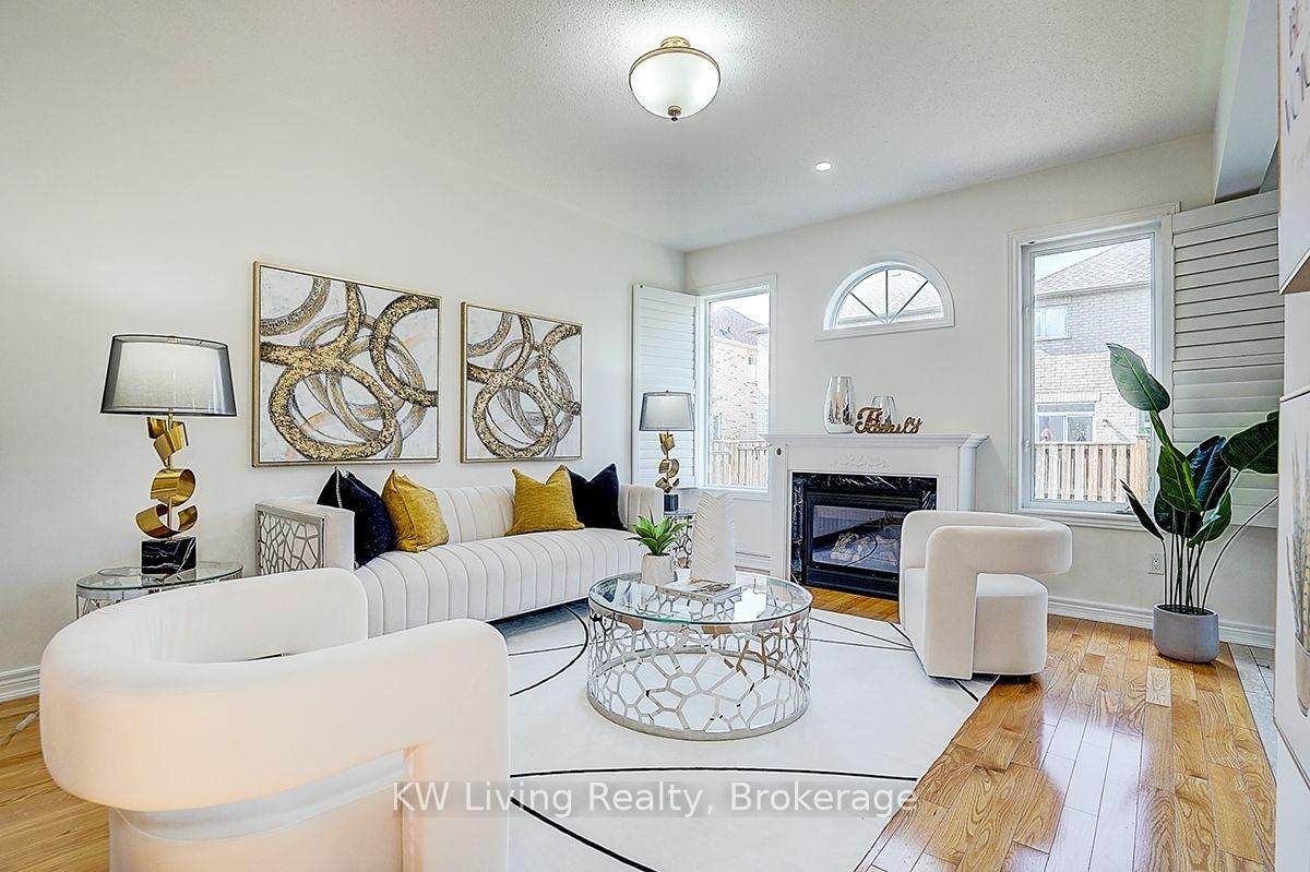 16 Florelle Drive • Markham, ON photo 11