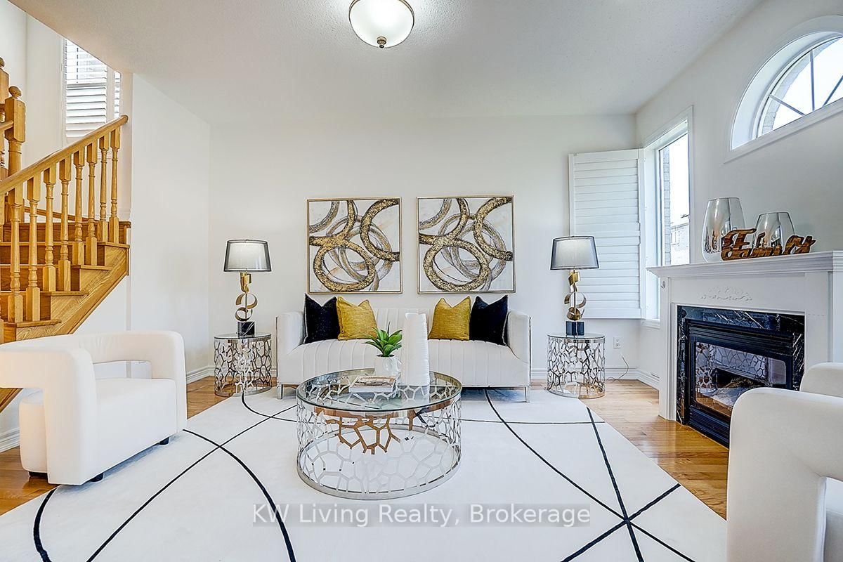 16 Florelle Drive • Markham, ON photo 12
