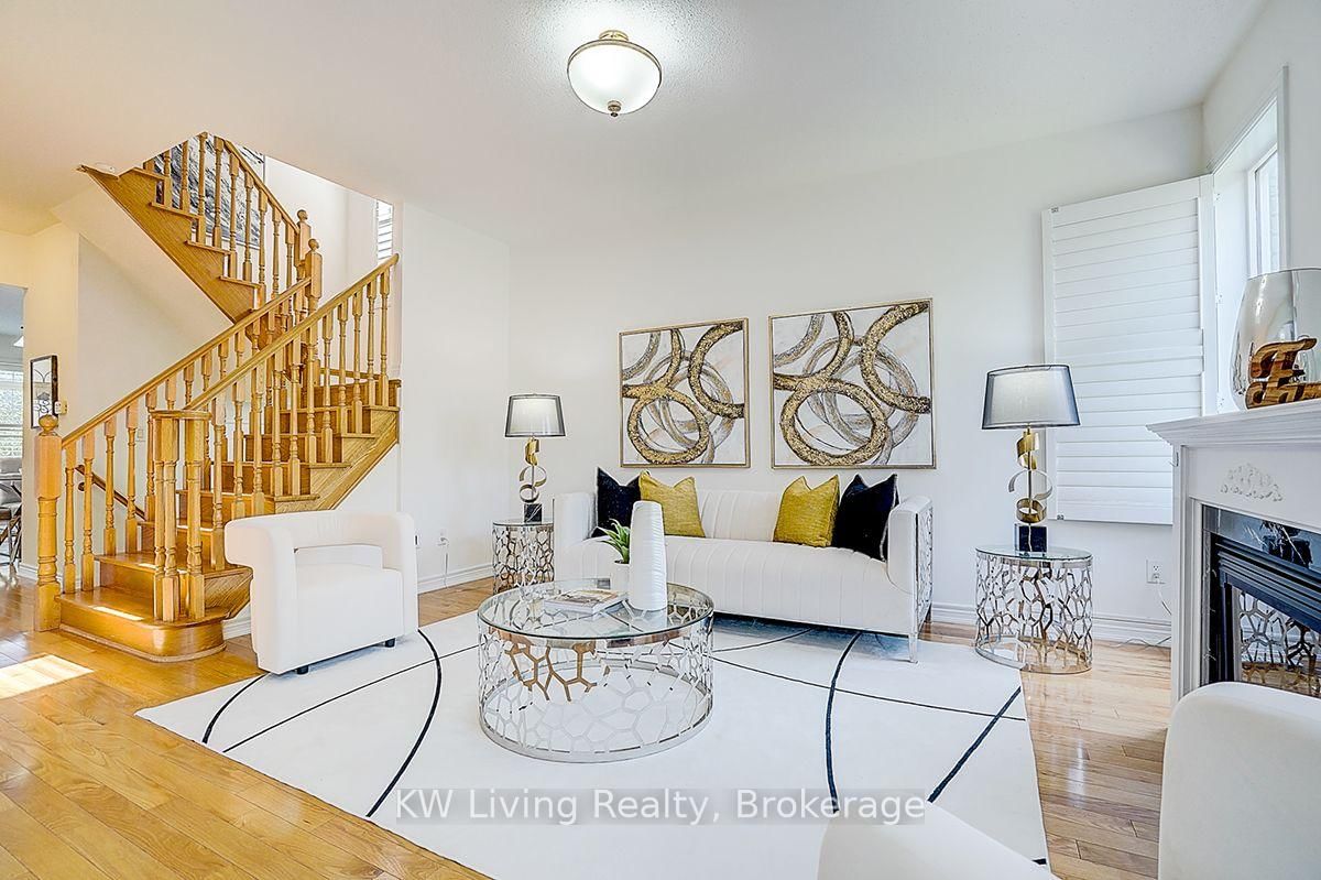16 Florelle Drive • Markham, ON photo 13