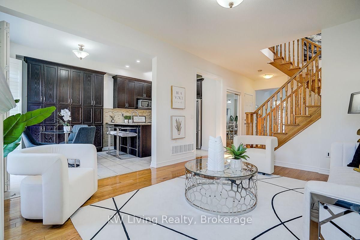 16 Florelle Drive • Markham, ON photo 15