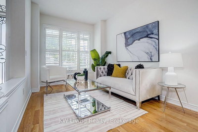 16 Florelle Drive • Markham, ON photo 6