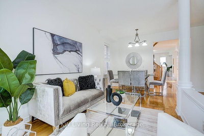 16 Florelle Drive • Markham, ON photo 8