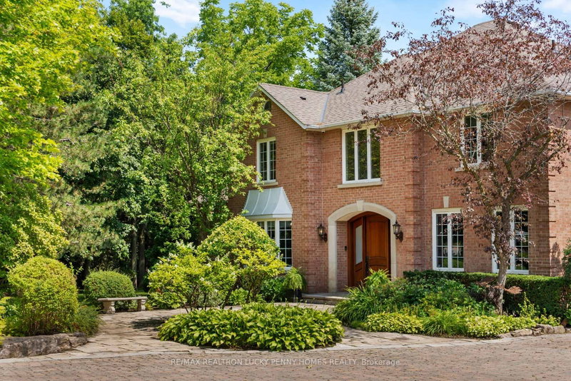 27 Glenridge Drive