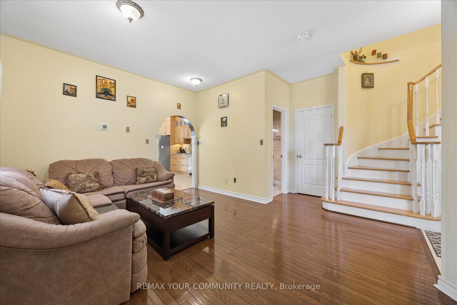 41 Old Colony Road • Richmond Hill, ON photo 10