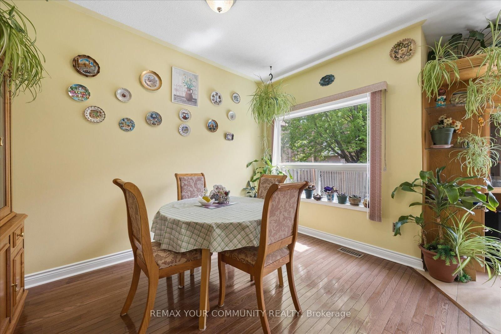 41 Old Colony Road • Richmond Hill, ON photo 12