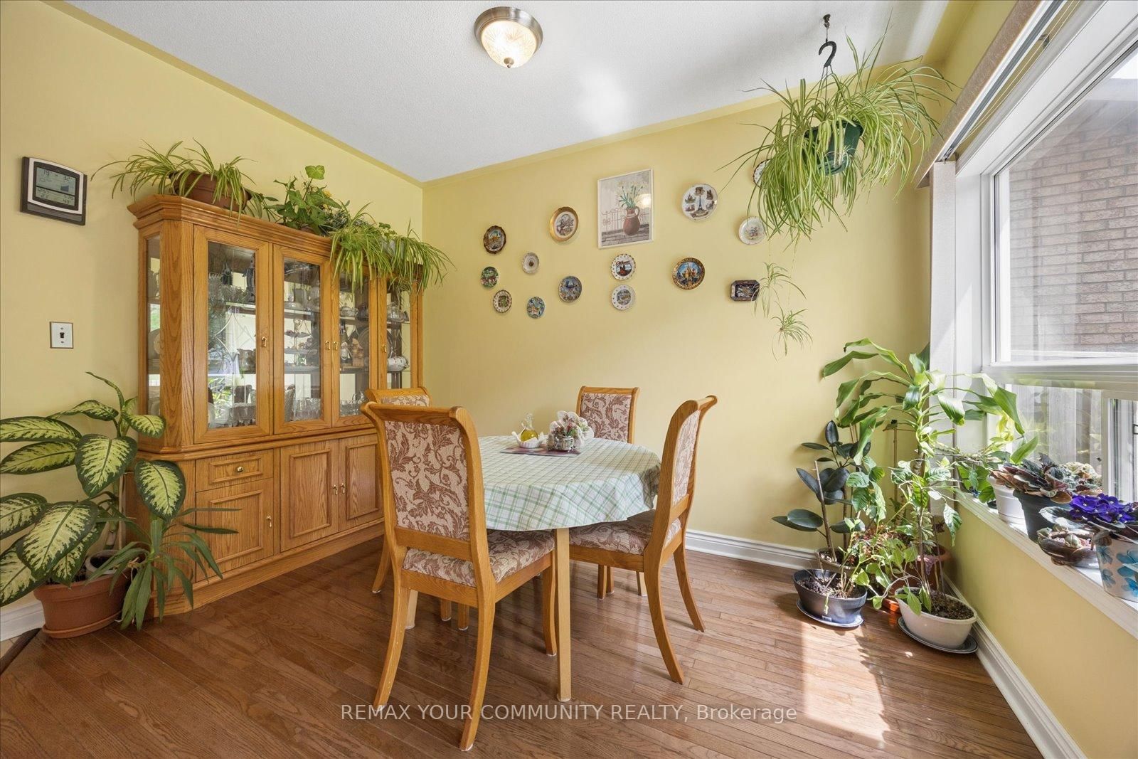 41 Old Colony Road • Richmond Hill, ON photo 13