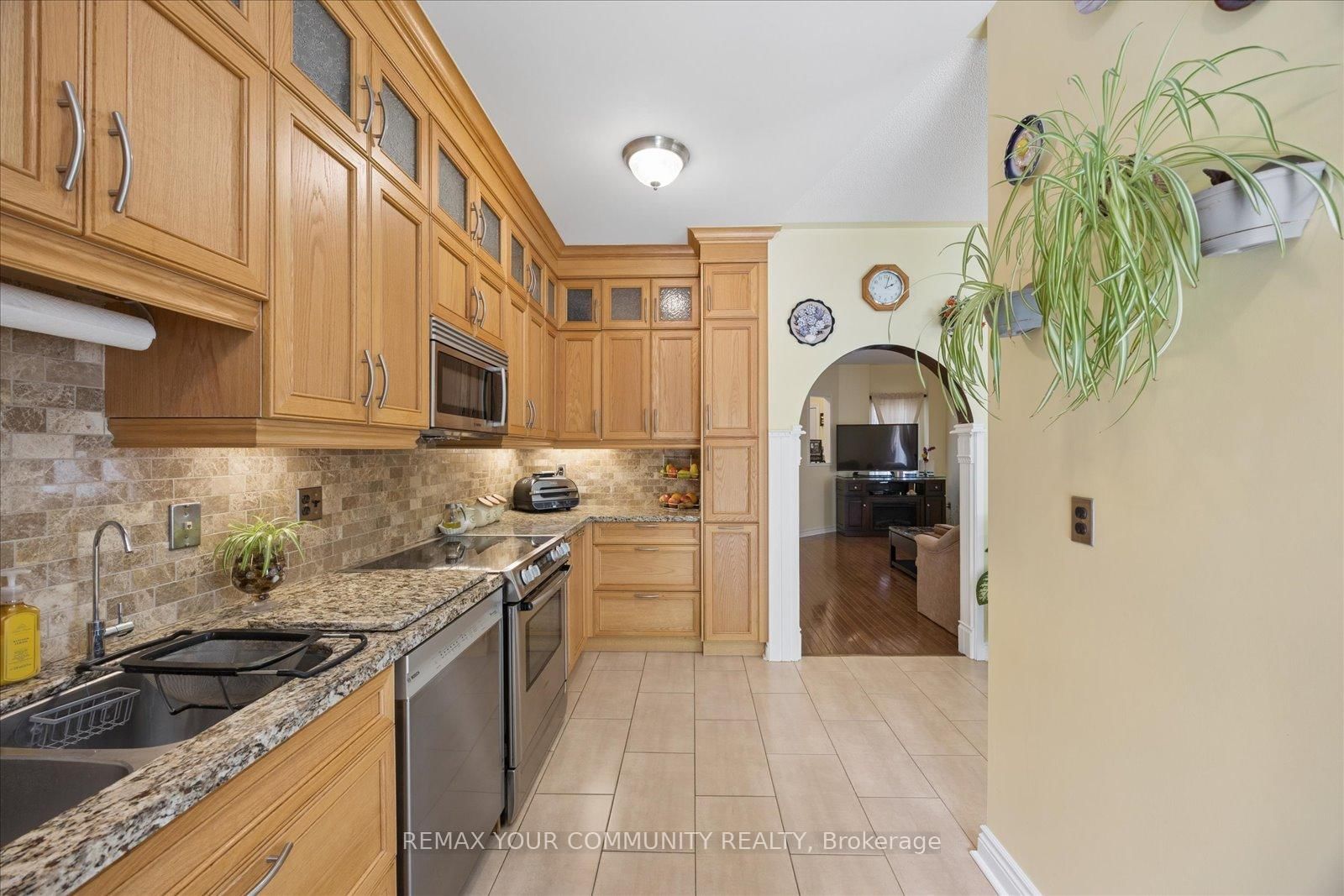 41 Old Colony Road • Richmond Hill, ON photo 14