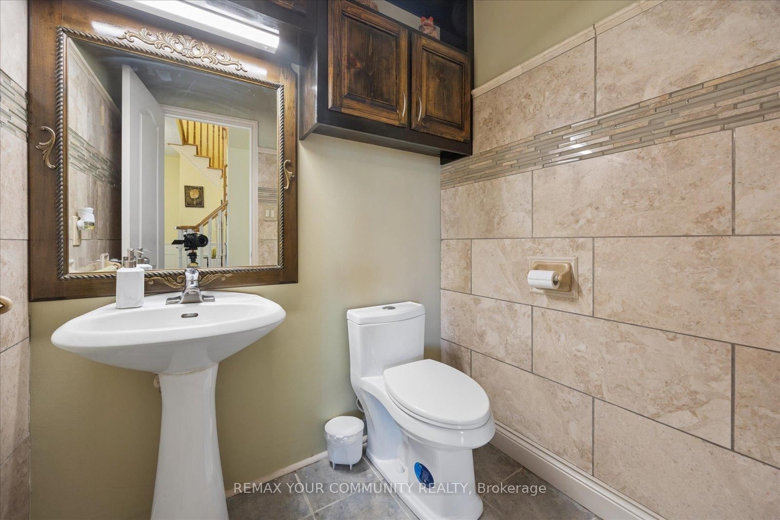 41 Old Colony Road • Richmond Hill, ON photo 17