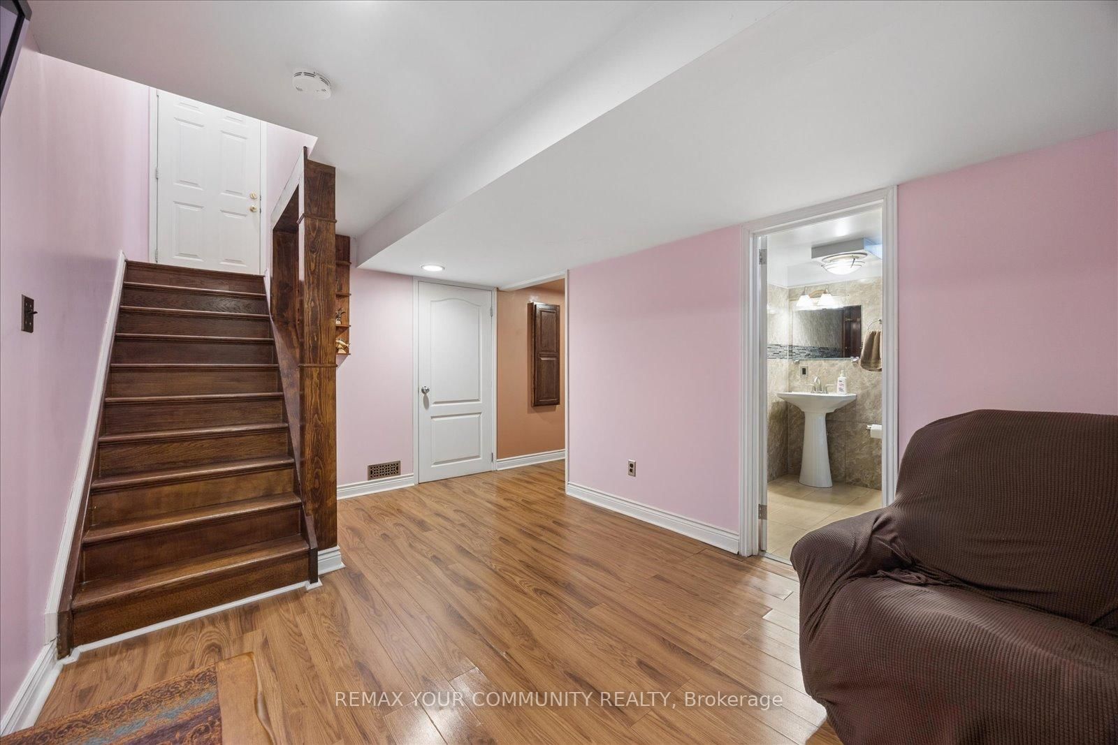 41 Old Colony Road • Richmond Hill, ON photo 29