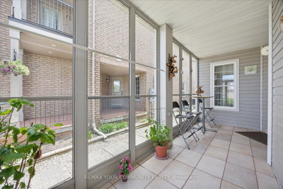 41 Old Colony Road • Richmond Hill, ON photo 4