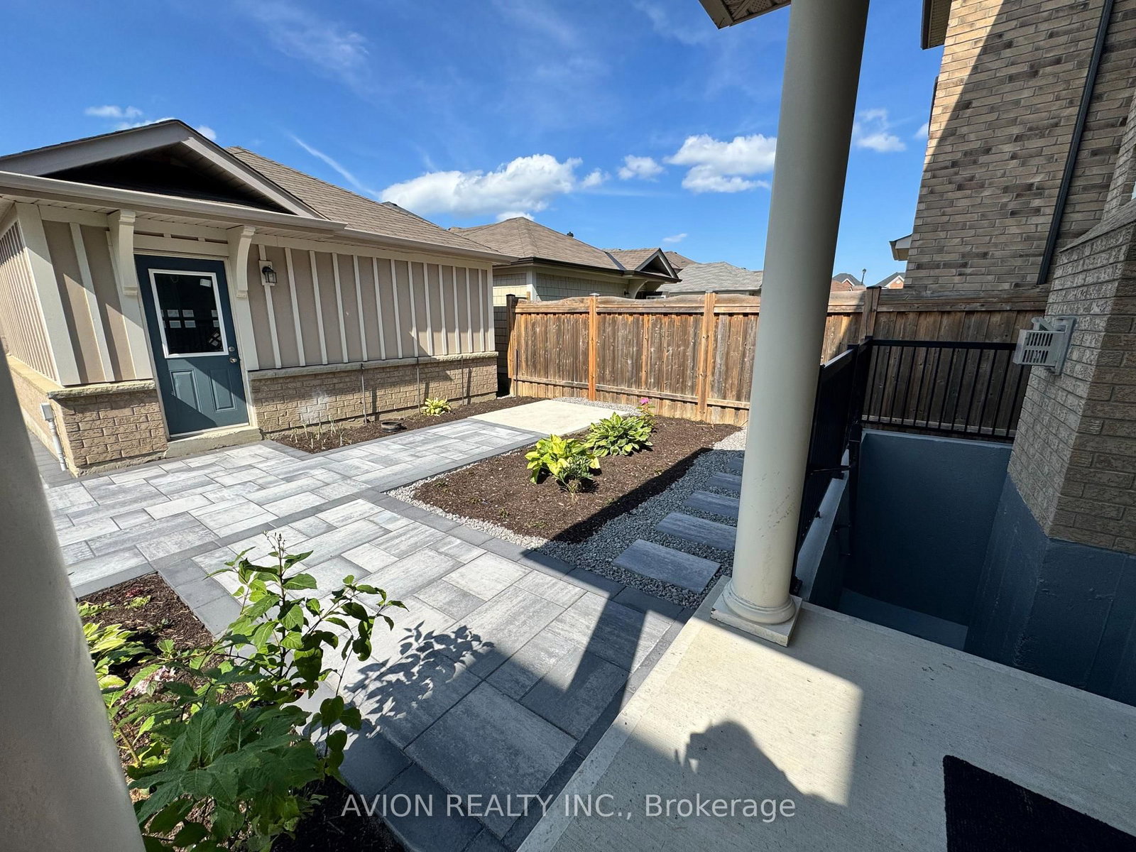 BSMT - 6 Plantain Lane, Richmond Hill 2