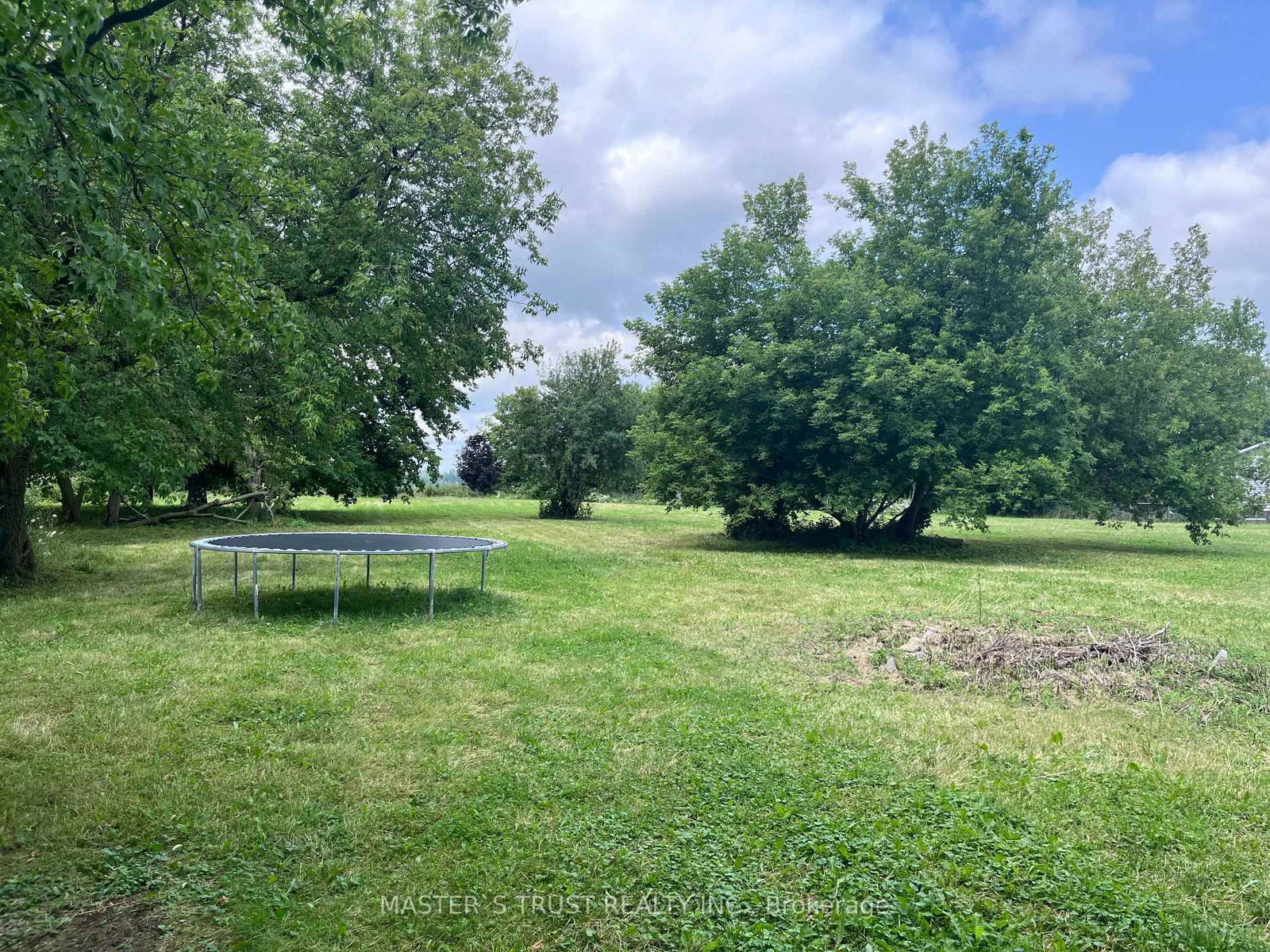 22156 Leslie Street N • East Gwillimbury, ON photo 4