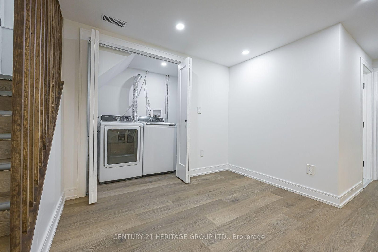 314 Wenlock Avenue • Richmond Hill, ON photo 19