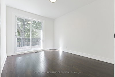 314 Wenlock Avenue • Richmond Hill, ON photo 9