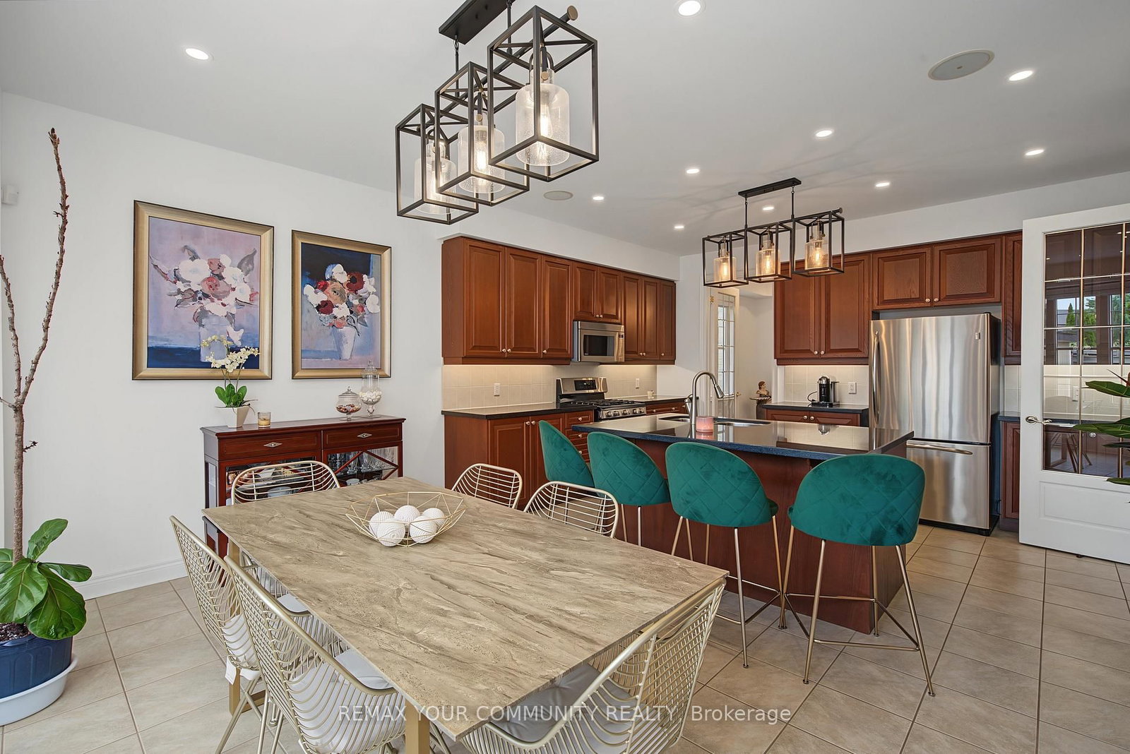 8 Yemina Gate • Vaughan, ON photo 16