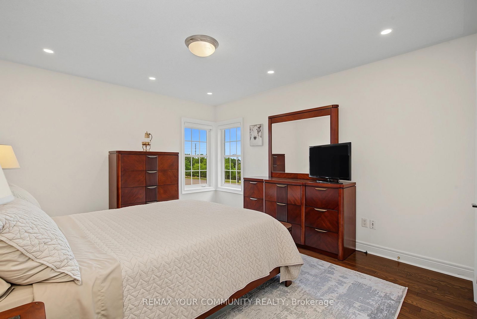 8 Yemina Gate • Vaughan, ON photo 34