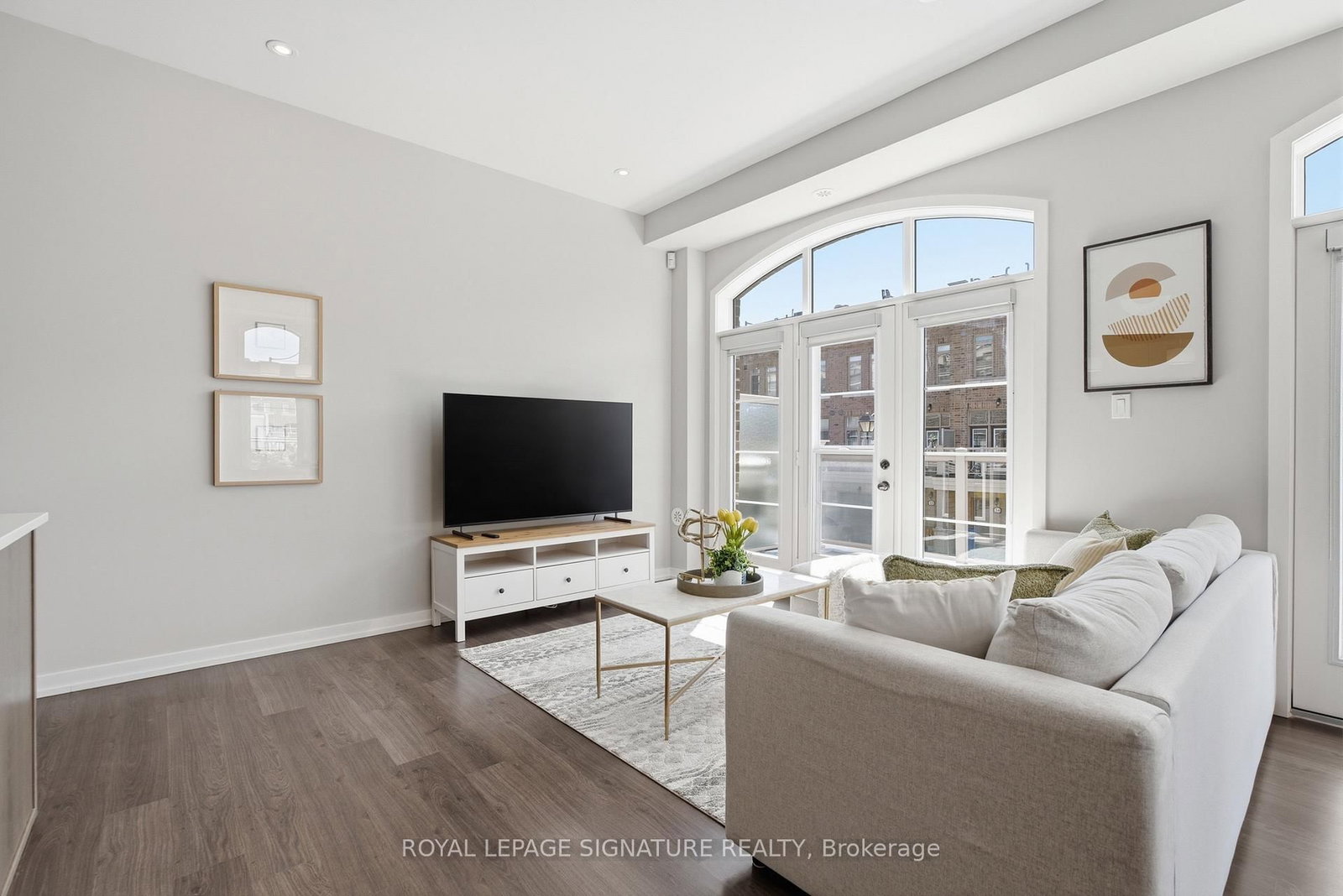 306 John Davis Gate • Whitchurch-Stouffville, ON photo 8