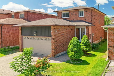 53 Belvedere Crescent • Richmond Hill, ON photo 3