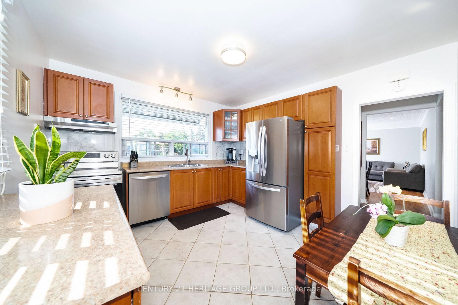 417 Paliser Crescent S • Richmond Hill, ON photo 11