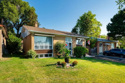 417 Paliser Crescent S • Richmond Hill, ON photo 3