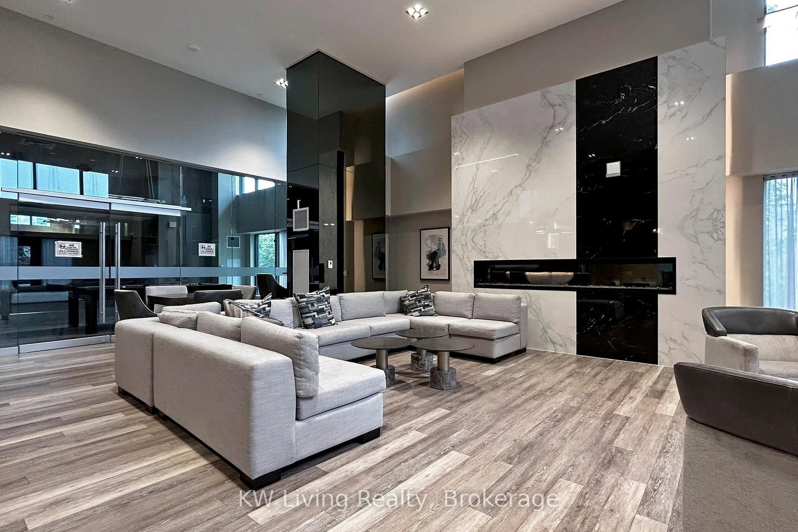 75 Oneida Crescent • #1703 • Richmond Hill, ON photo 37
