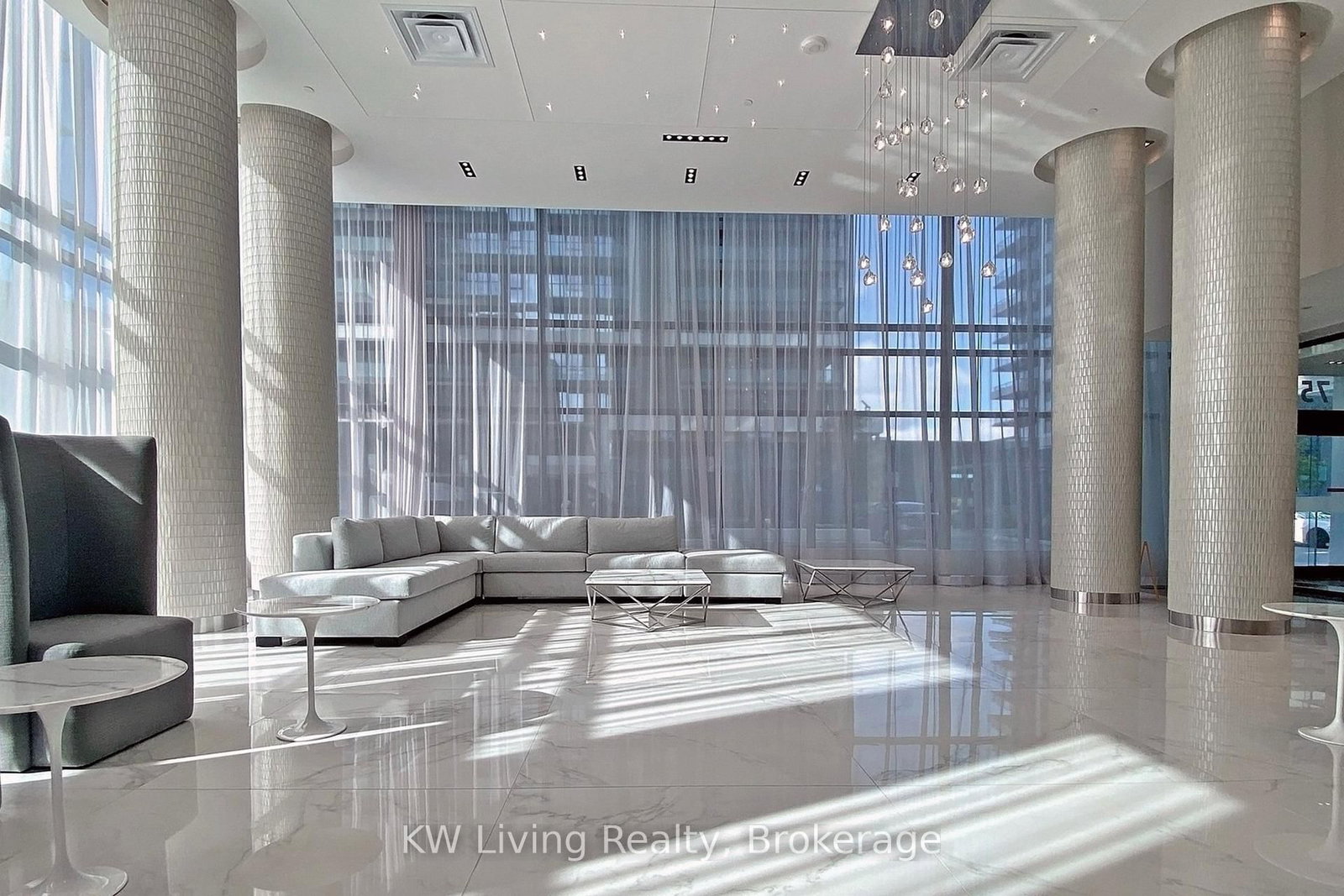 75 Oneida Crescent • #1703 • Richmond Hill, ON photo 9