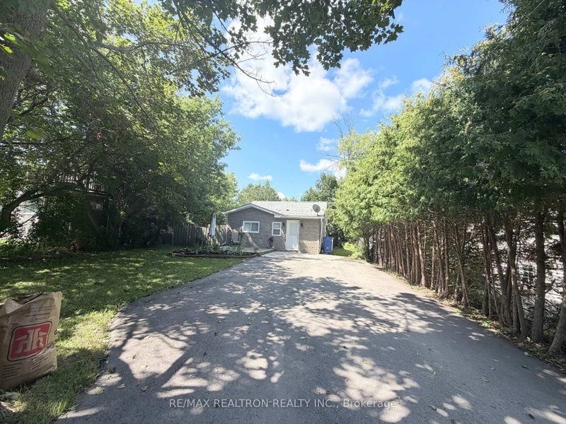 782 Churchill Lane
